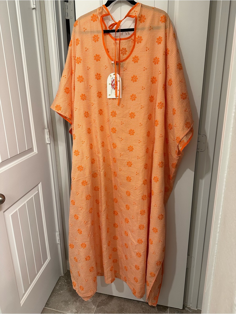 La Vie Style House Maxi Keyhole Caftan - Picture 2 of 5